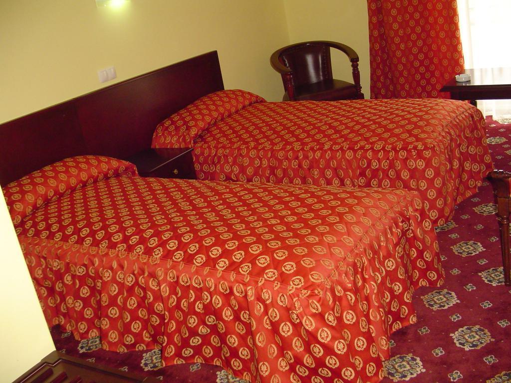 Hotel Europa Плоещ Стая снимка